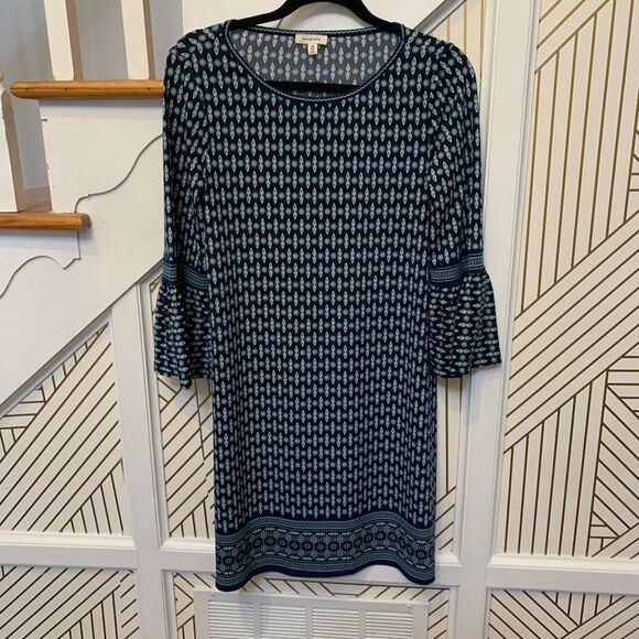 Max Studio Bell Sleeve Dress - Picture 2 of 5